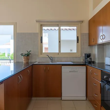 Coralia Dreams - Central Coral Bay, 5 Mins Walking To Main Strip, 2 Mins To The Beach