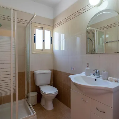 Villa Coralia Dreams - Central Coral Bay, 5 Mins Walking To Main Strip, 2 Mins To The Beach *