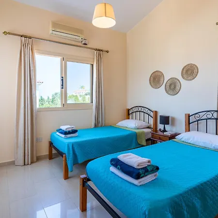 Coralia Dreams - Central Coral Bay, 5 Mins Walking To Main Strip, 2 Mins To The Beach וילה