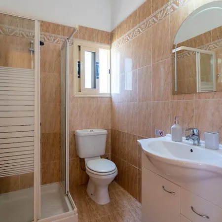 Coralia Dreams - Central Coral Bay, 5 Mins Walking To Main Strip, 2 Mins To The Beach Villa
